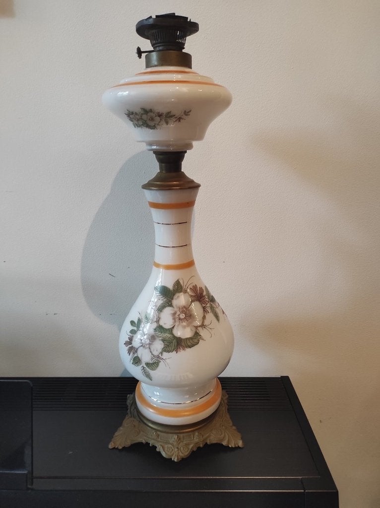 Grote antieke Franse staande opaline olielamp, Ophalen of Verzenden