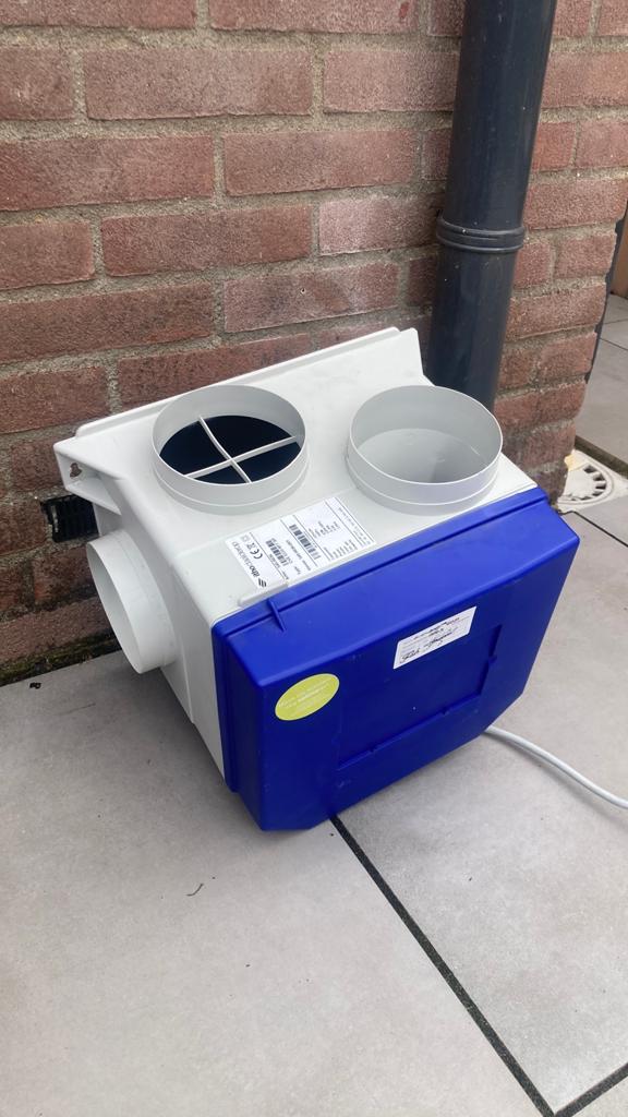 Ventilatie box uit 2021, Doe-het-zelf en Verbouw, Ventilatie en Afzuiging, Ophalen of Verzenden, Zo goed als nieuw, Afzuiger
