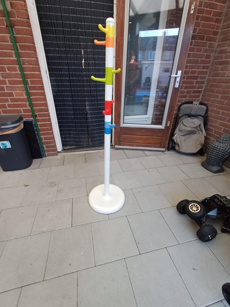 Kleurrijke staande kapstok voor kinderen, Ophalen