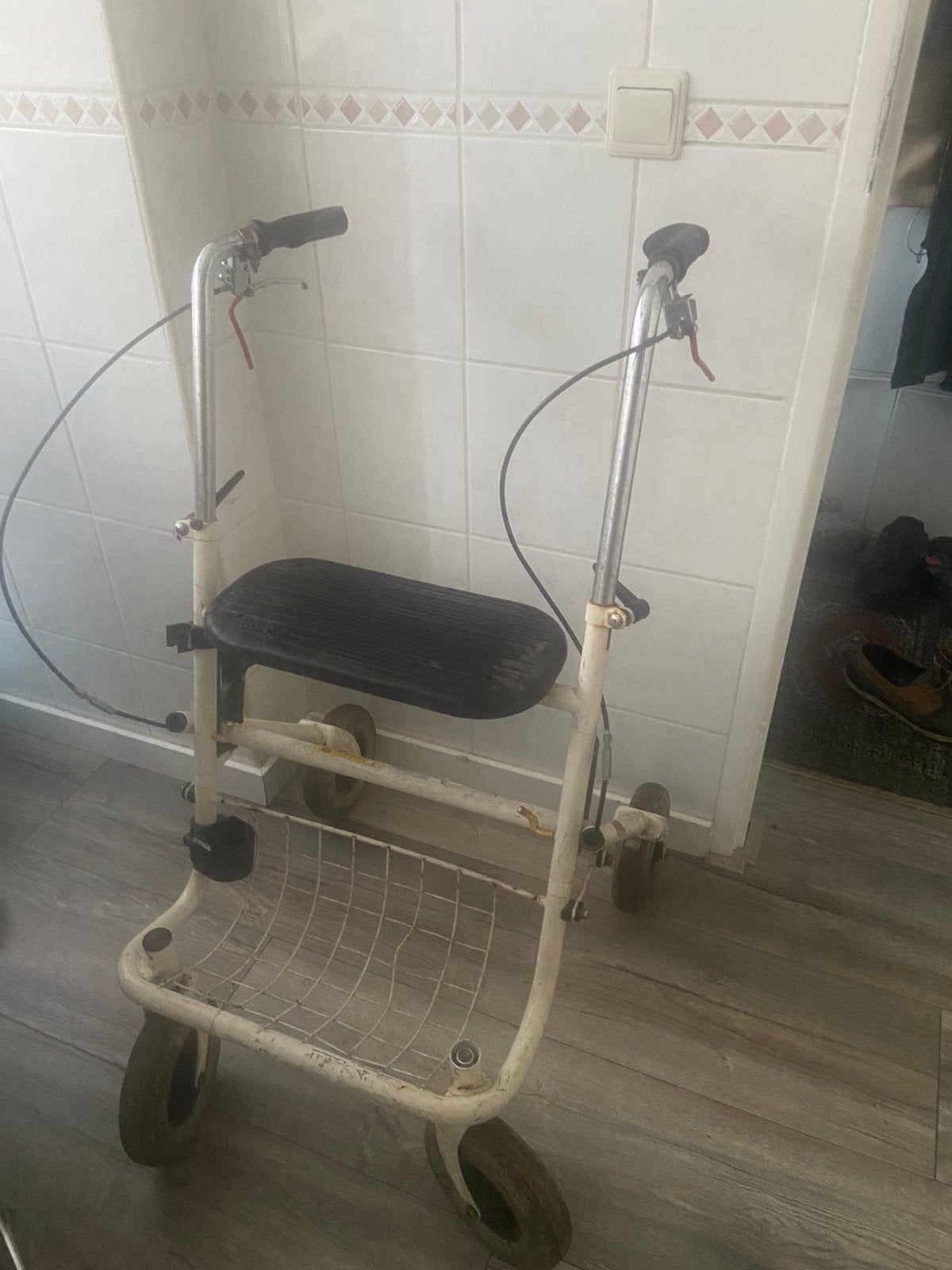 Rollator te koop, Diversen, Ophalen, Zo goed als nieuw