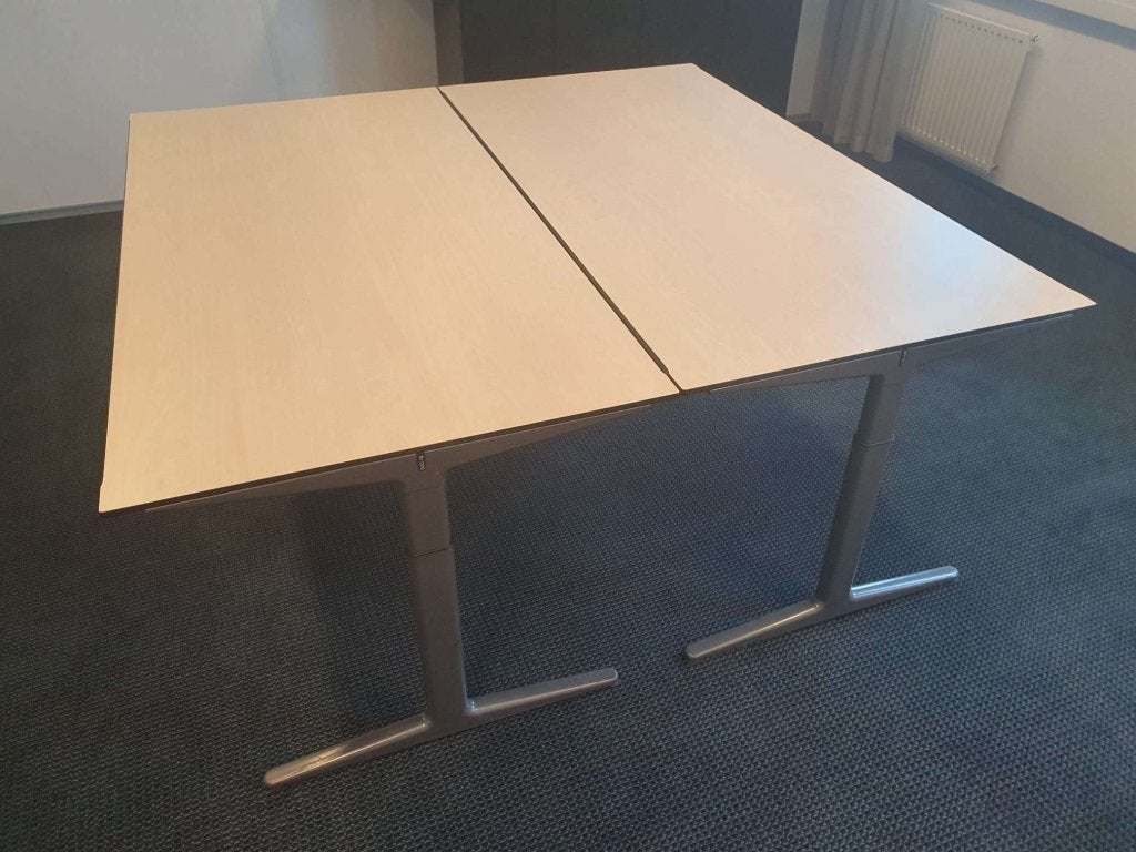 Ahrend Mehes bureaus volkern, Huis en Inrichting, Bureaus, Kofferen 60, 5492 BP Sint-Oedenrode, In hoogte verstelbaar, Ophalen of Verzenden