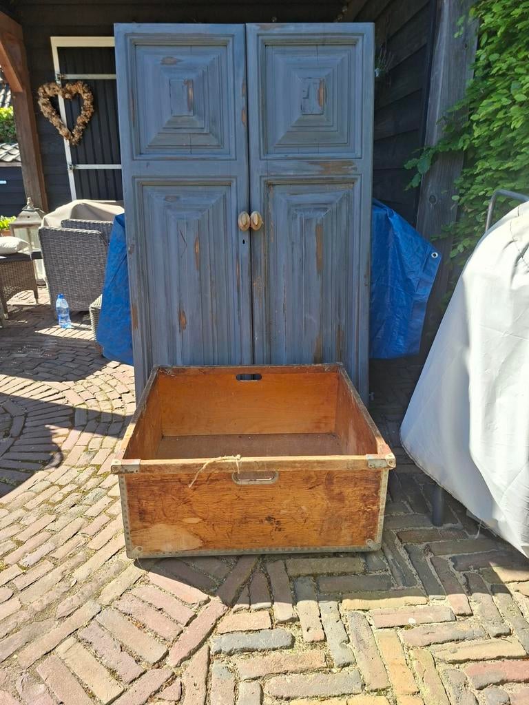 Mooie houten bak met ijzeren strips - Opbergbak, Ophalen, Minder dan 50 cm, Minder dan 50 cm