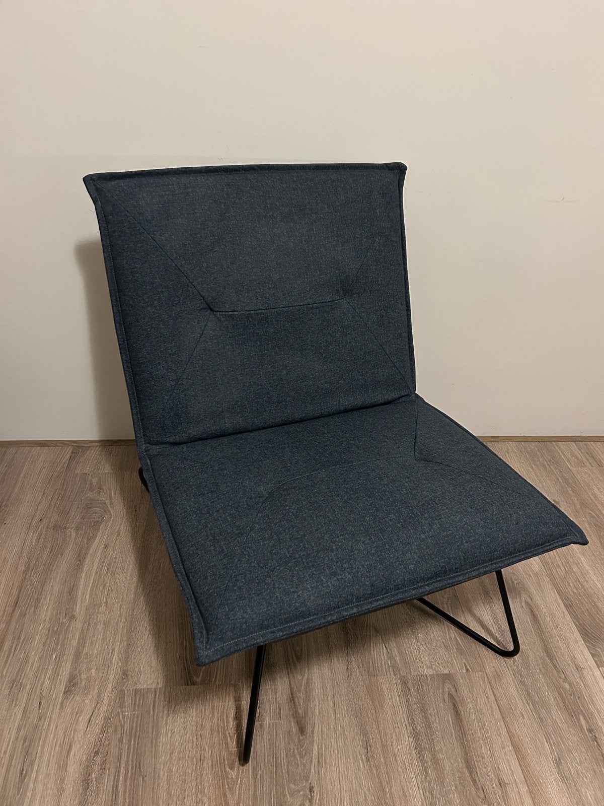 Comfortable reading chair, Huis en Inrichting, Ophalen, Zo goed als nieuw, Eén, Stof