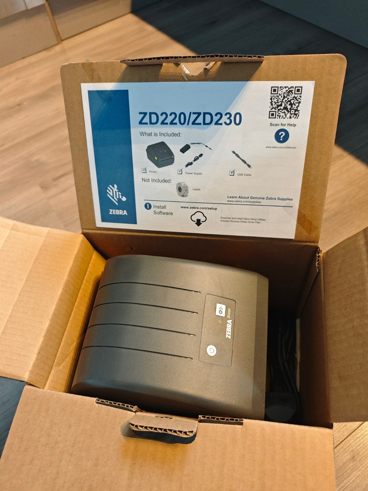 Zebra ZD220 labelprinter ZGAN 4 rollen labels 102 mm x 150mm, Ophalen of Verzenden, Zo goed als nieuw