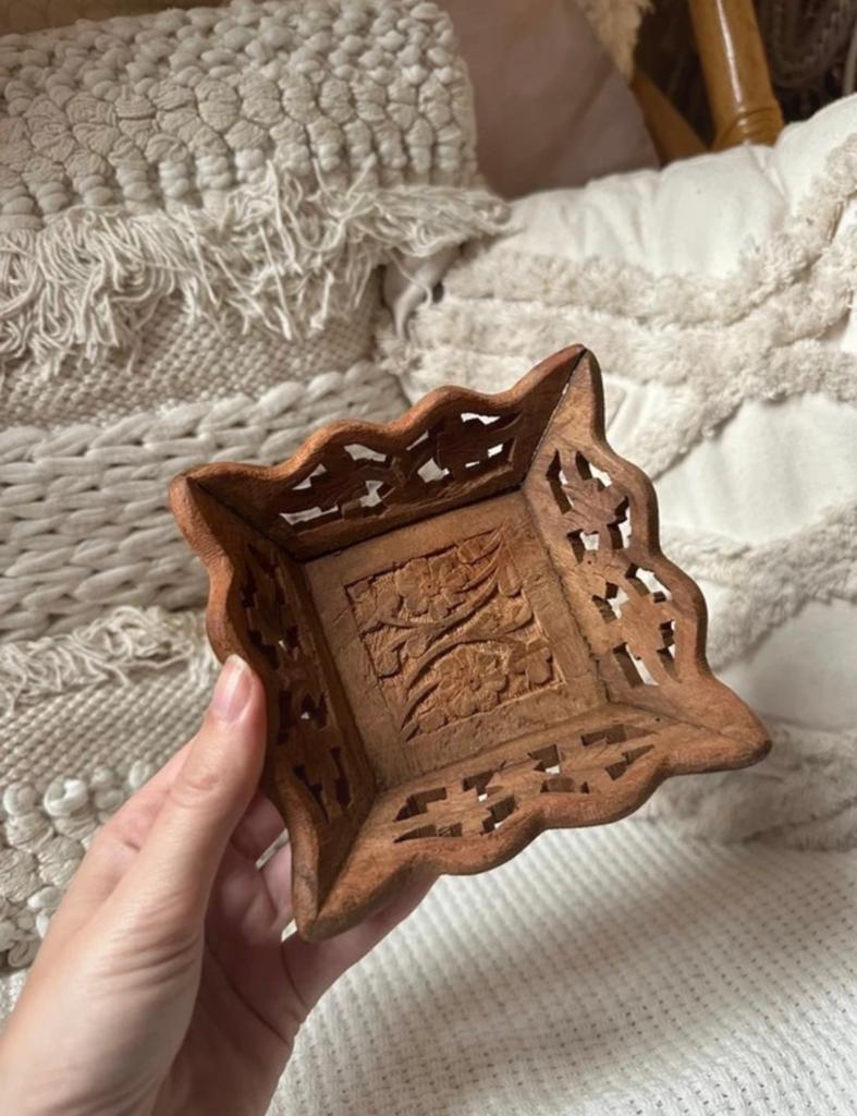 Houtsnijwerk: houten dienblad met graveringen uit bali, Ophalen of Verzenden