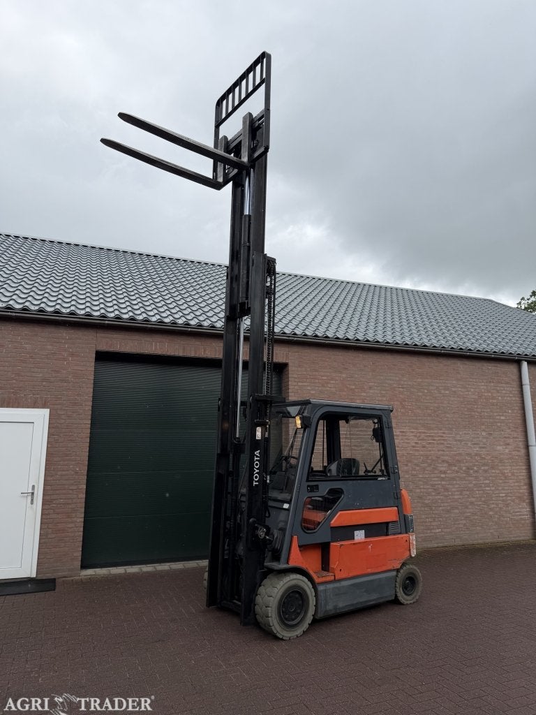 Toyota 7FBMF30 3000kg 4500 uur!  triplo elektrische heftruck, Zakelijke goederen, Machines en Bouw | Heftrucks en Intern transport