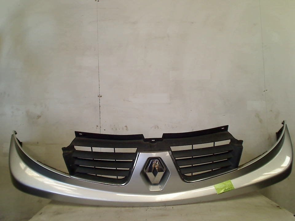 Grille Renault Trafic New (FL) (2006-08/2014-06), Gebruikt, Renault Deutschland AG, Dialog.deutschland@renault.de, Peter-Huppertz-Straße 5, Köln 51063, , Duitsland