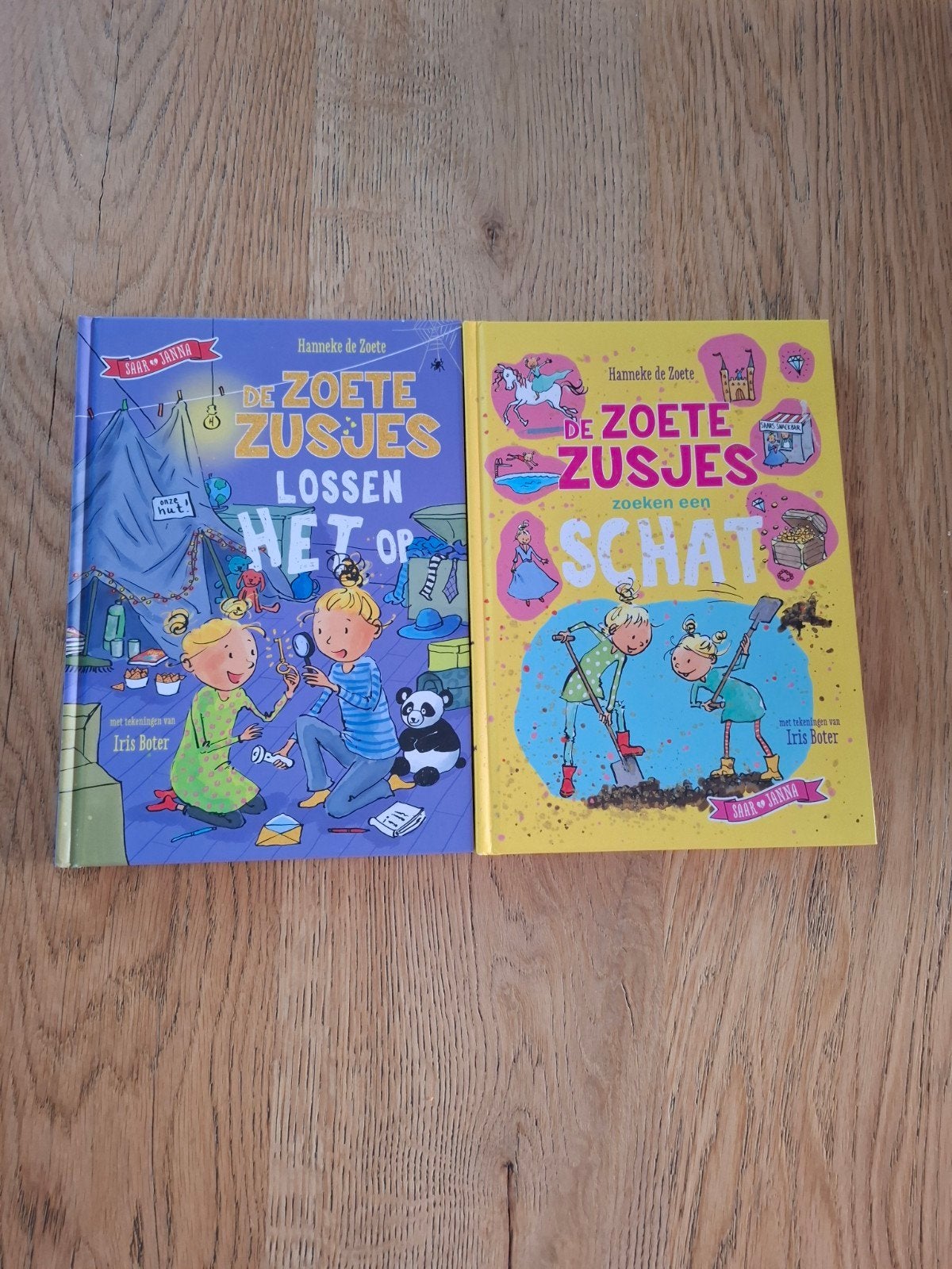 2 Zoete Zusjes boeken: Lossen het op & Zoeken een schat, Ophalen, Gelezen, Hanneke de Zoete, Fictie algemeen