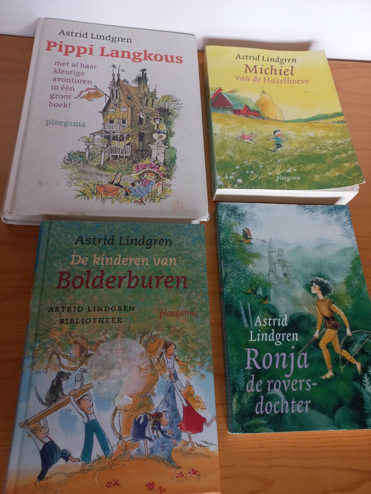 Astrid Lindgren Voorleesboeken Vrije School Klas 3 & 4, Boeken, Ophalen of Verzenden, Gelezen, Astrid Lindgren, Fictie algemeen