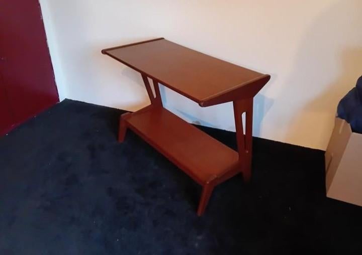 Louis van Teeffelen Bijzettafel / tv-meubel, Ophalen