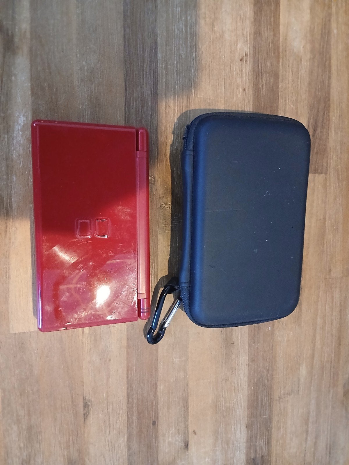 Rode Nintendo DS Lite met hoesje en 3 games, Spelcomputers en Games, Gebruikt, 1 speler, Vanaf 3 jaar, Ophalen