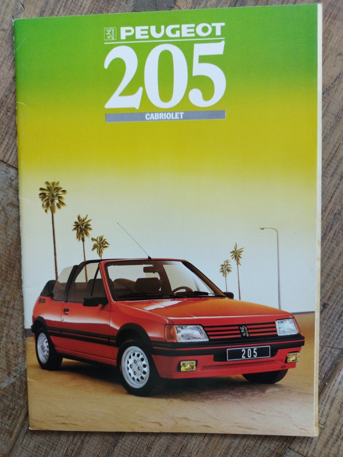 Peugeot 205 Cabriolet brochure uit 1988, Ophalen of Verzenden, Zo goed als nieuw, Peugeot, Peugeot