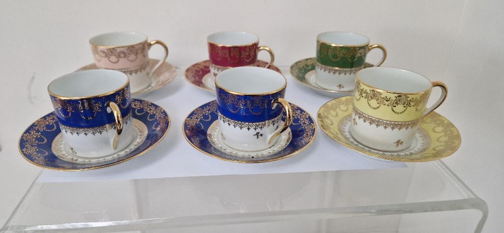 Antieke porseleinen koffiekopjes, Ophalen of Verzenden