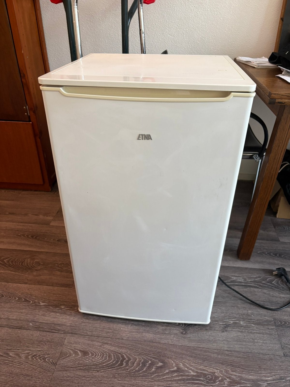 Koelkast met vriesvak van Etna, Witgoed en Apparatuur, Koelkasten en IJskasten, Ophalen, Gebruikt, 45 tot 60 cm, Met vriesvak