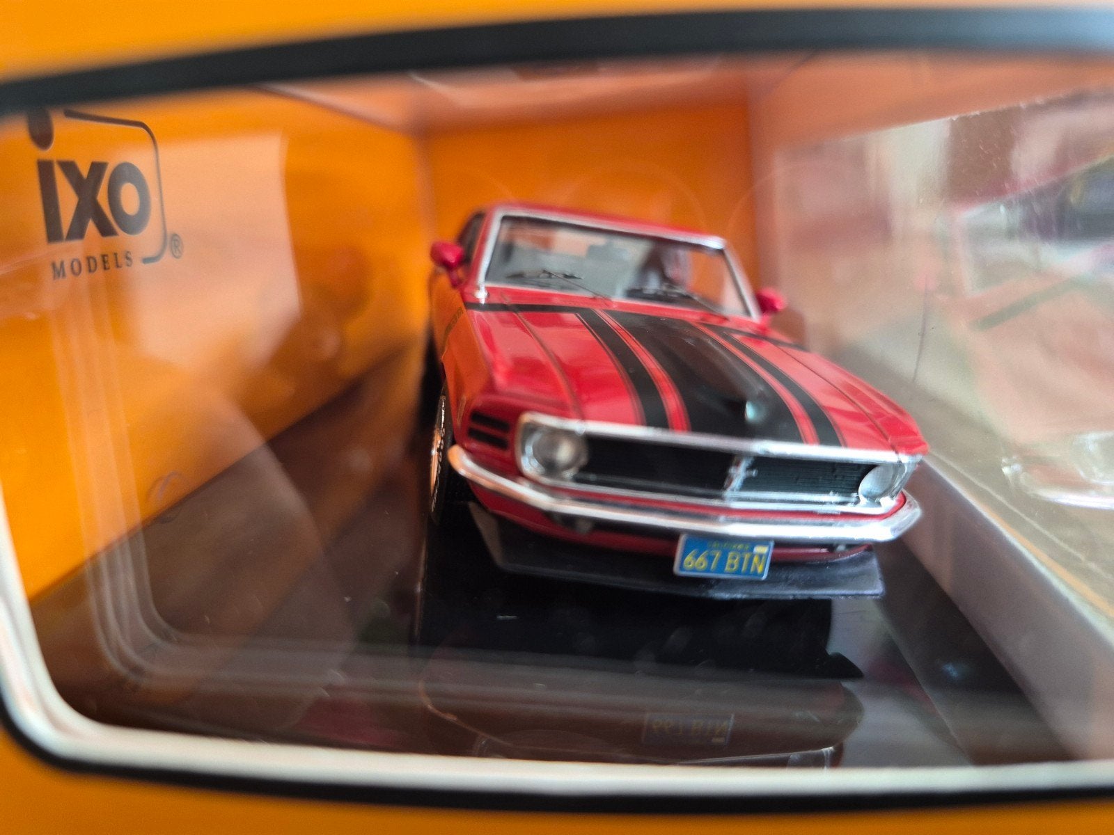 Ford Mustang Boss 302 rood 1970 1:43 (IXO Models), Ophalen of Verzenden, Nieuw, Auto, Overige merken