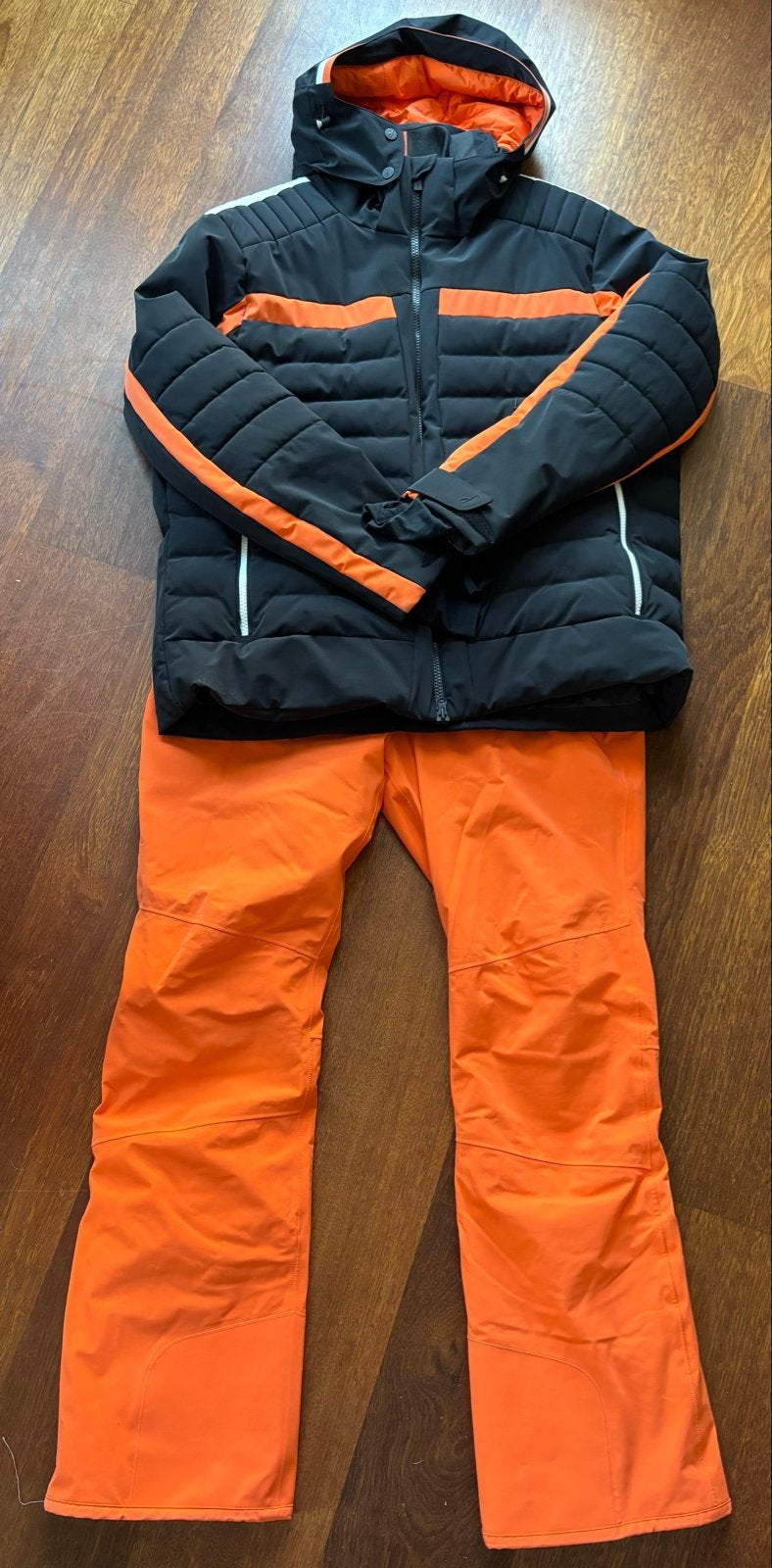 Toni Sailer Ski Jas (maat 60) + Broek (maat 56), Sport en Fitness, Overige merken, 100 tot 140 cm, Ophalen of Verzenden, Zo goed als nieuw