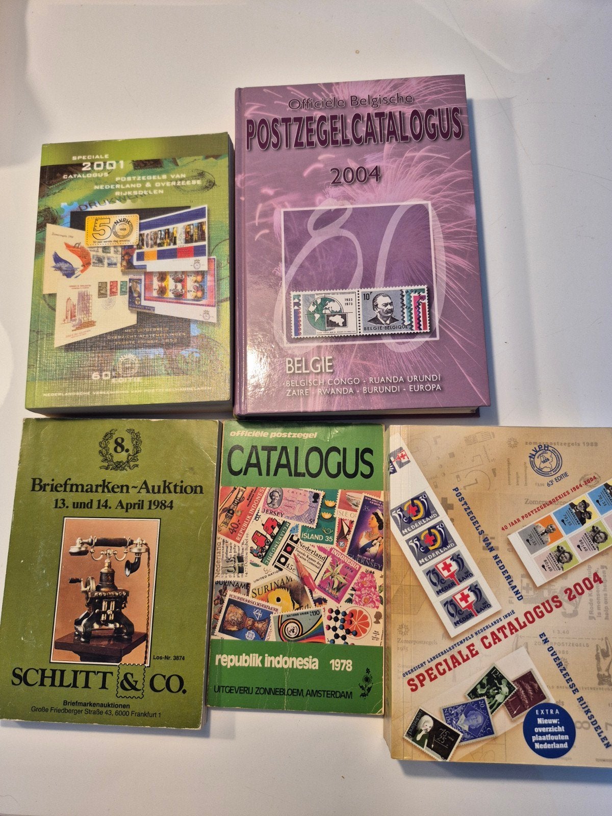 Diverse Postzegelcatalogi en Veilingcatalogus, Ophalen of Verzenden