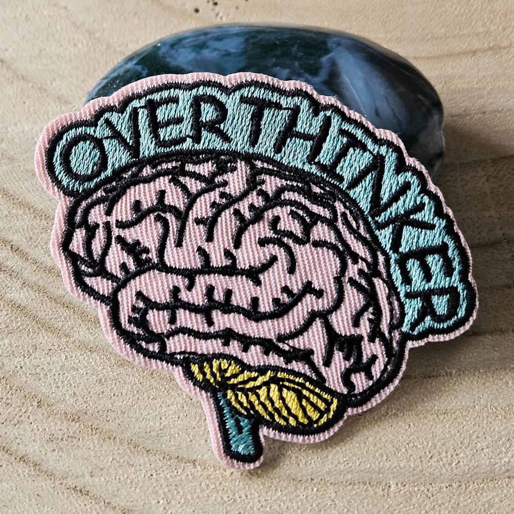 Strijk embleem applicatie Patch Overthinker, D, Nieuw, Ophalen of Verzenden, D