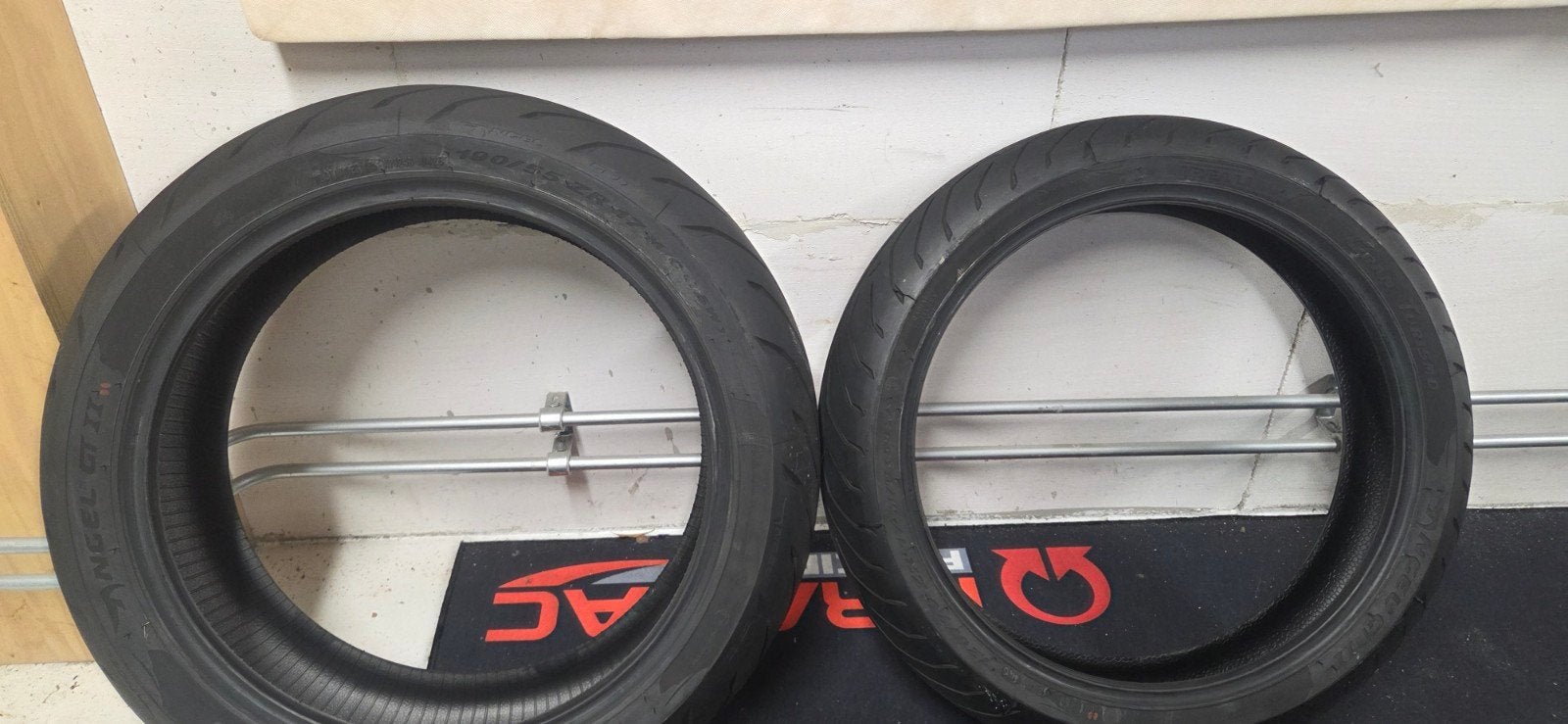 pirelli angel gt 2  banden set voor multistrada v4 2023, Motoren, Ophalen, Gebruikt