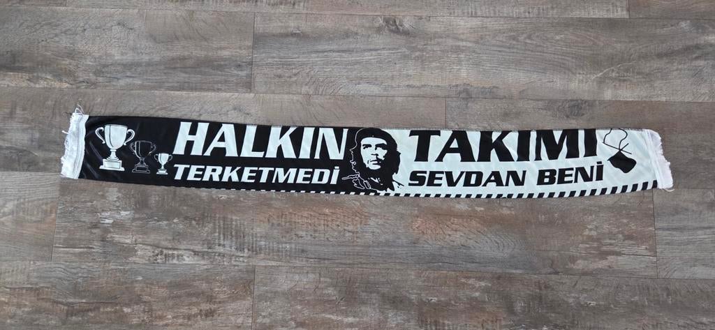 Sjaal Besiktas, Ophalen of Verzenden, Zo goed als nieuw, Buitenlandse clubs, Vaantje of Sjaal