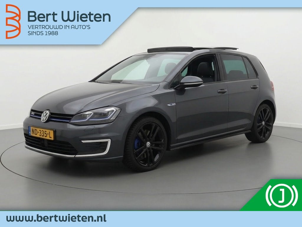 Volkswagen Golf 1.4 TSI GTE | Geen import | Trekhaak | Panor, Auto's, Gebruikt, 4 cilinders, 150 pk, Leder en Stof