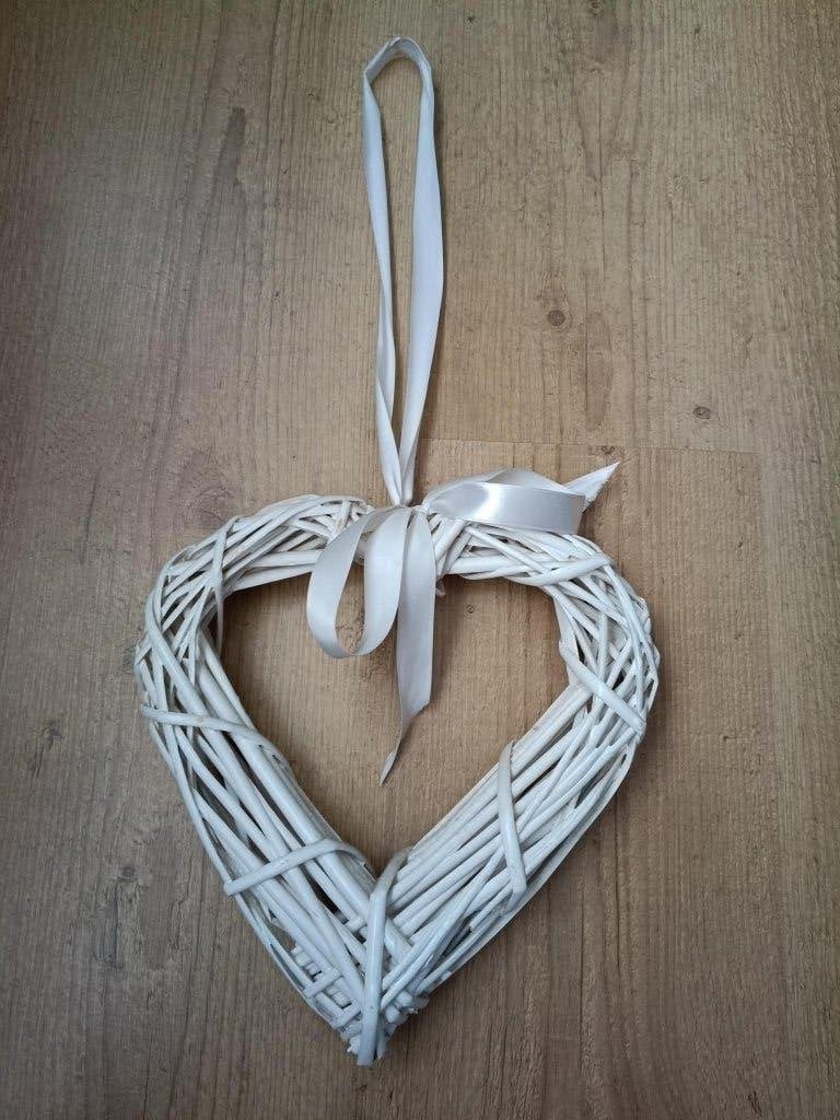 rieten hart wit, decoratie, Ophalen of Verzenden, Zo goed als nieuw, Wandhanger