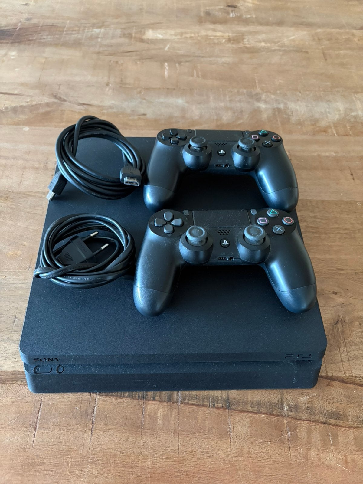 Ps4, Spelcomputers en Games, Ophalen of Verzenden, Gebruikt, Met 2 controllers, Original