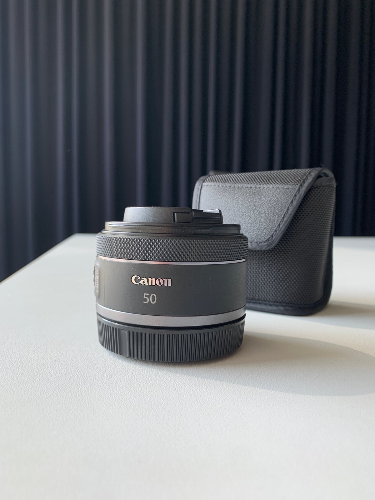 Canon RF 50mm 1.8 - in goede staat, Audio, Tv en Foto, Fotografie | Lenzen en Objectieven, Canon, Ophalen of Verzenden, Zo goed als nieuw