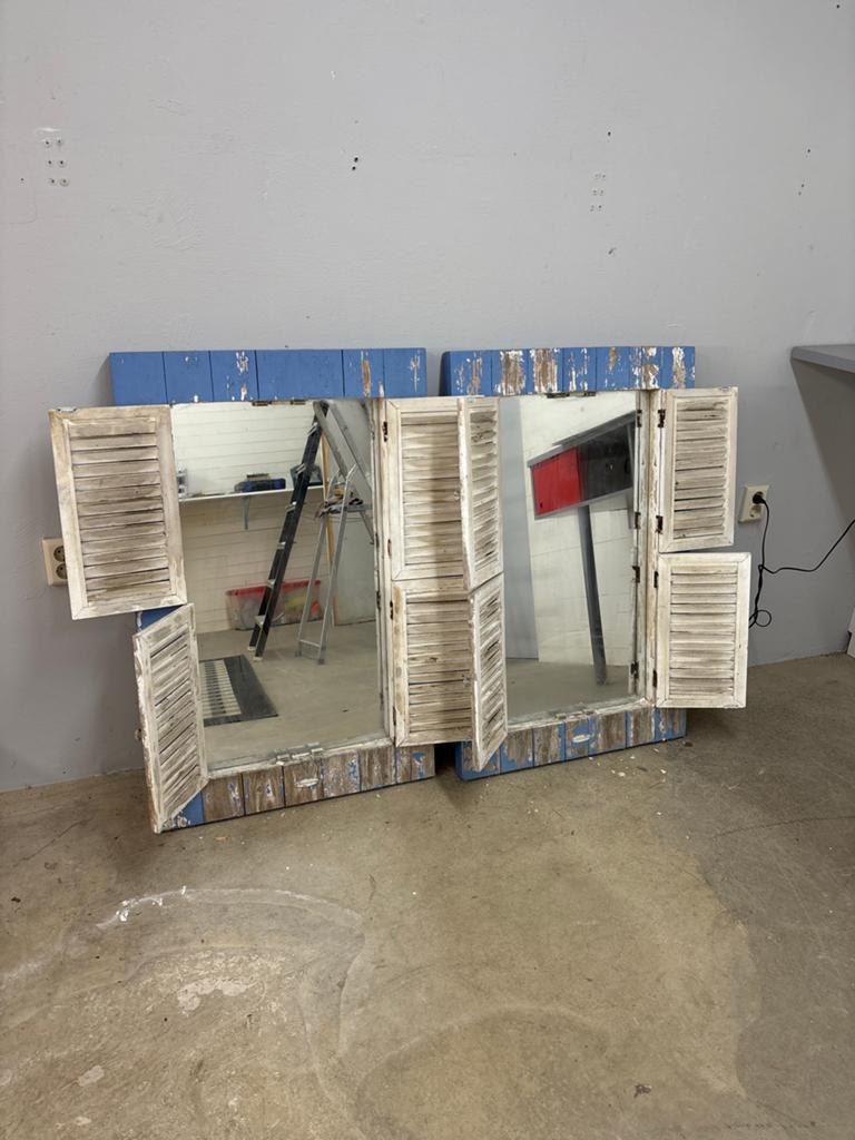 Decoratieve spiegels met luiken - Brocante stijl, Huis en Inrichting, Ophalen, Gebruikt, 100 tot 150 cm, Rechthoekig