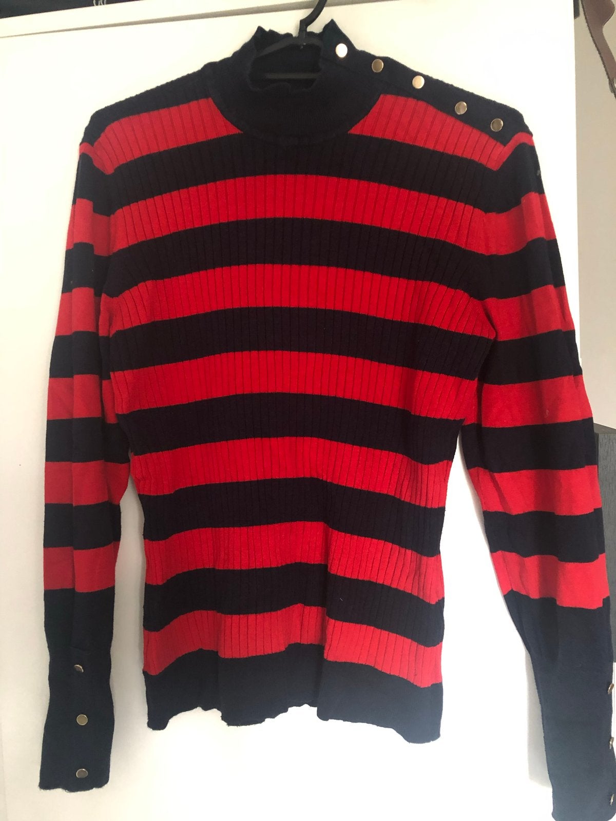 ONLY gestreepte coltrui met knopen mt M, Ophalen of Verzenden, Gedragen, Maat 38/40 (M), Rood