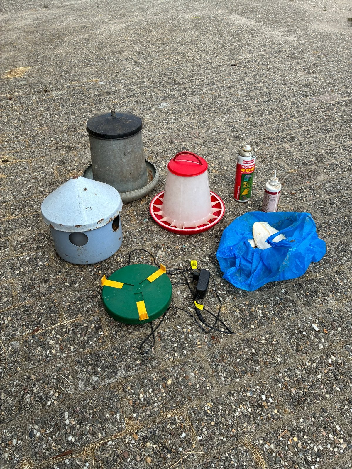 Voerbakken kippen, Dieren en Toebehoren, Ophalen of Verzenden, Drinken en Voederen