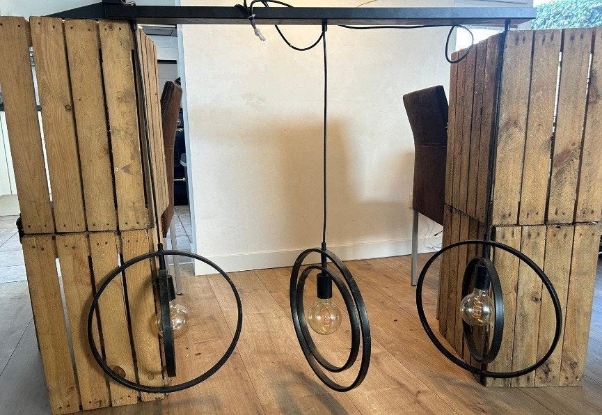 Gratis Hanglamp en glazen tafel, Ophalen
