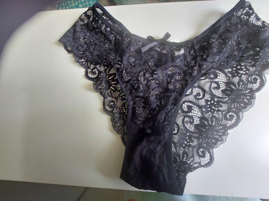 NIEUW zwarte kanten slip maat s / sesamstraat roze slip M, Ophalen of Verzenden, Zwart, Slip