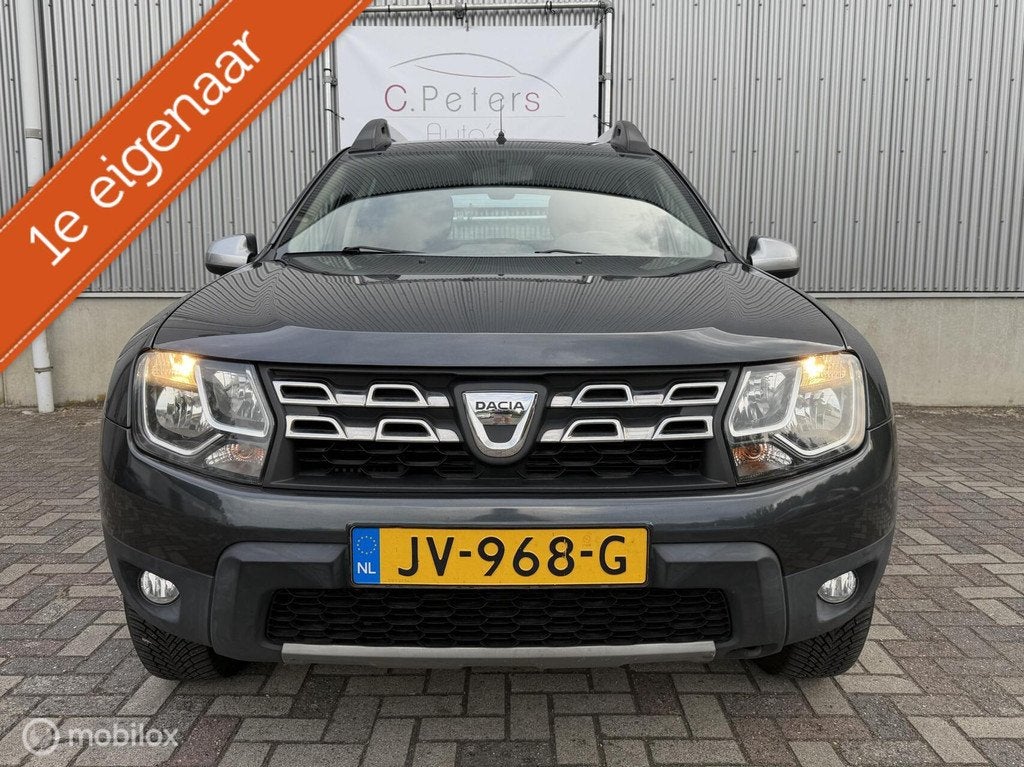 Dacia Duster 1.2 TCe 4x2 Prestige 2016 / Navigatie / Trekhaa, Auto's, Gebruikt, Euro 6, Duster, 635 kg