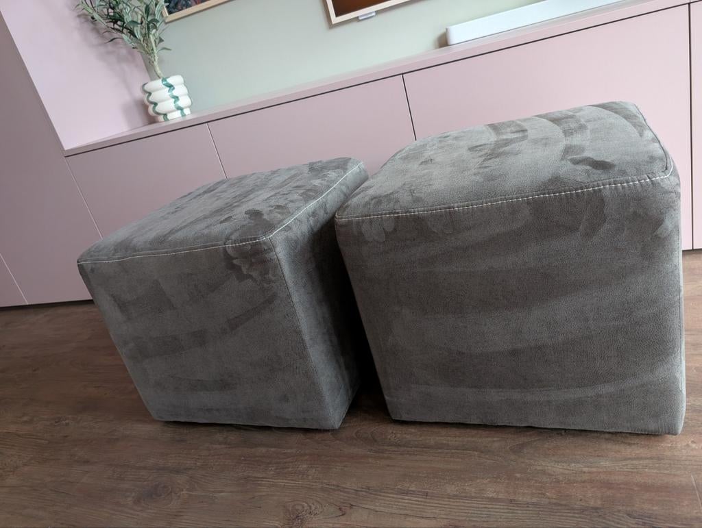 2x Hocker - (ook los te koop), Ophalen, Minder dan 50 cm, Gebruikt, Vierkant
