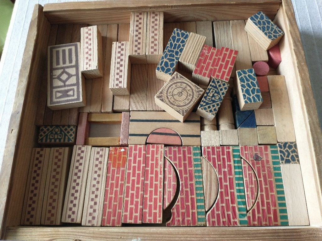 Vintage Berbis houten blokken in kist met deksel Jaren 40, Antiek en Kunst, Antiek | Speelgoed, Ophalen of Verzenden