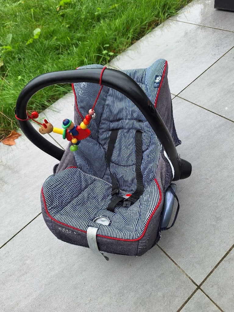 Gratis maxi cosi met speeltje, Ophalen, 0 t/m 13 kg, Maxi-Cosi, Gebruikt