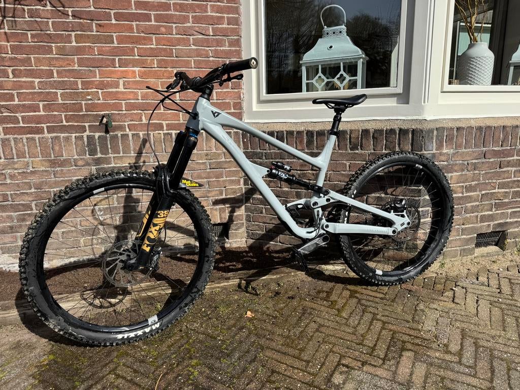 Te koop YT Capra MX Core 2 | maat XXL uit 2022 Z.g.a.n., 57 cm of meer, Zo goed als nieuw, Ophalen, Overige merken