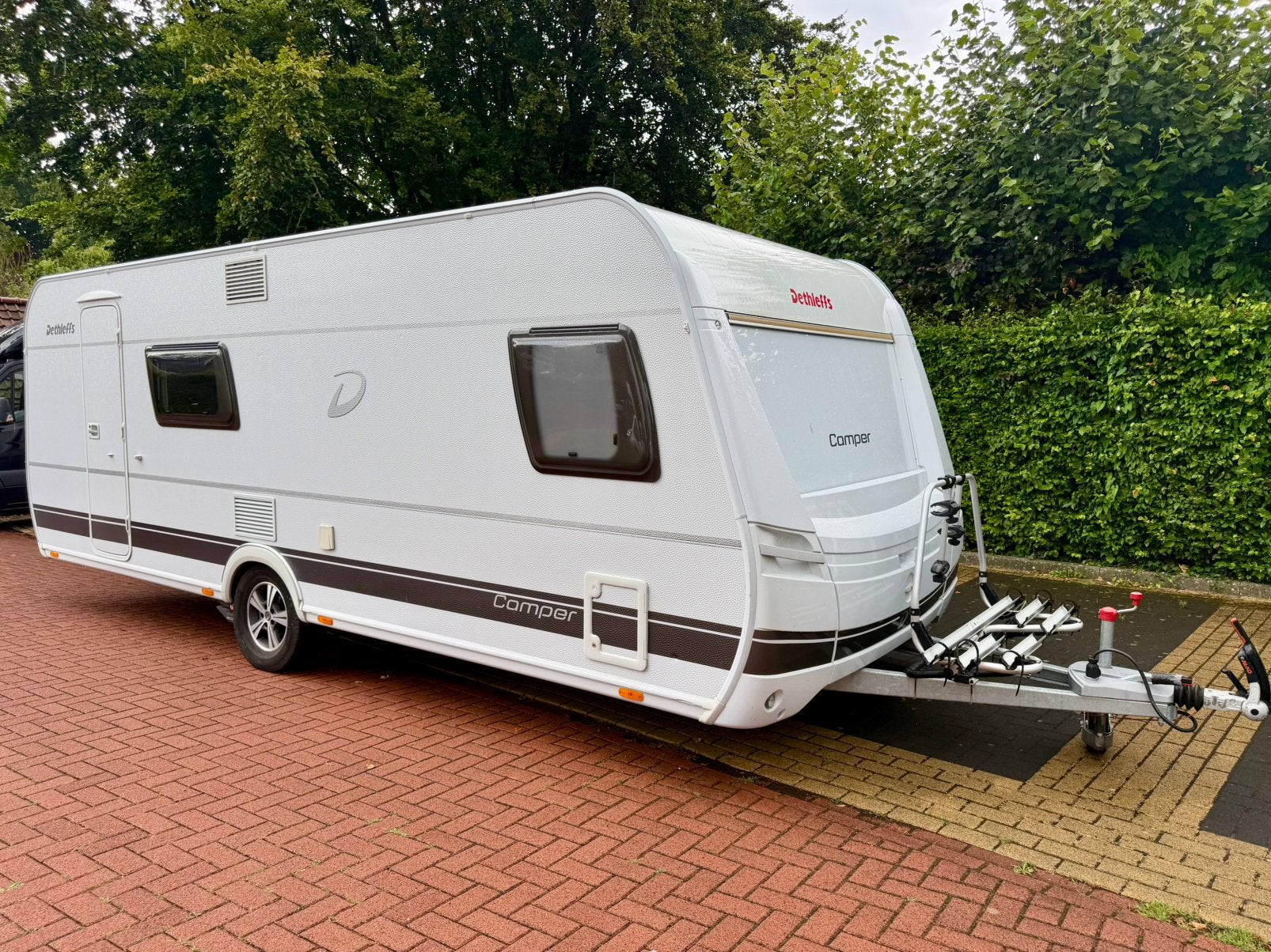 Dethleffs Camper 560 FMK - 3-pers Stapelbed, Mover, Voortent, Rondzit, Bedrijf, Schokbreker, Meer dan 6