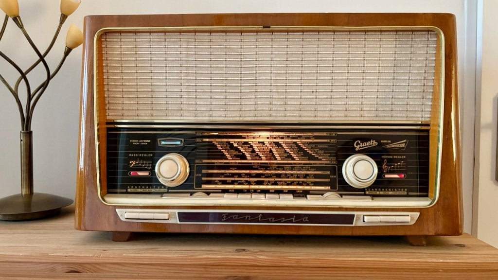 Graetz Musica 617 volledig gereviseerd, Ophalen