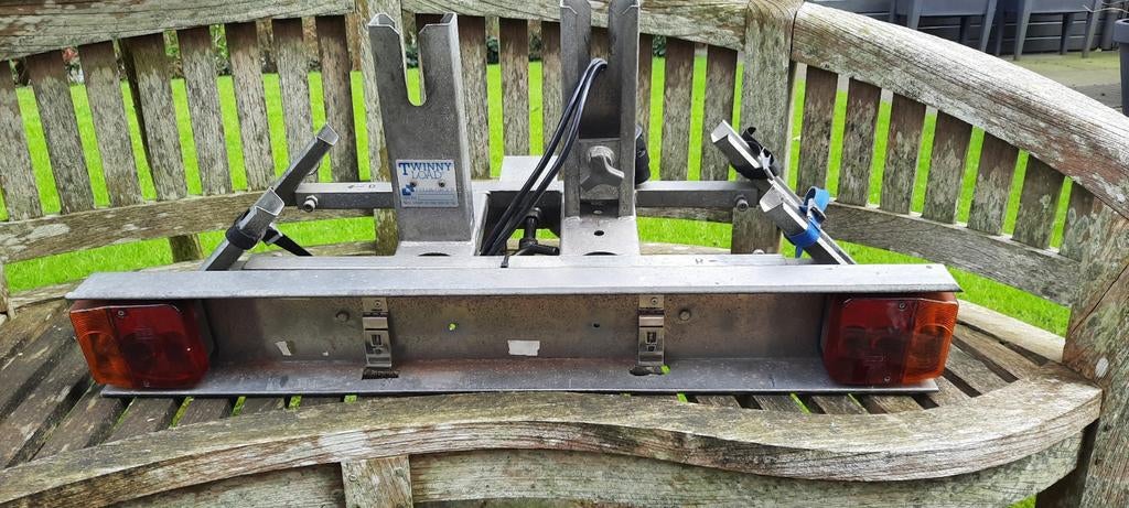 Twinny Load Fietsendrager voor trekhaak, Ophalen