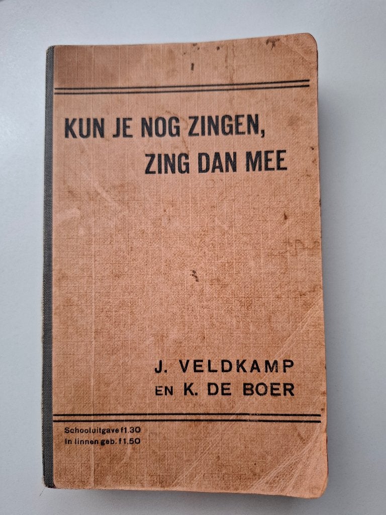 Kun je nog zingen, zing dan mee., Ophalen of Verzenden, Gelezen