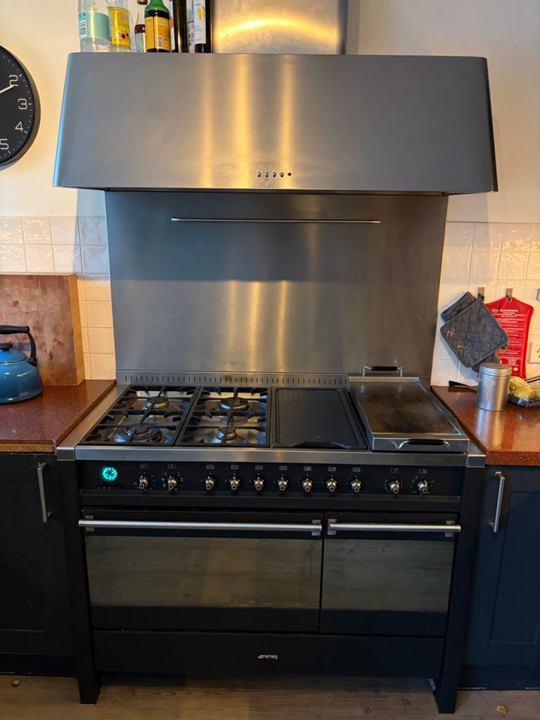 Smeg 120 cm Fornuis incl afzuigkap, Ophalen, Gebruikt, Warmhoudplaat, 60 cm of meer