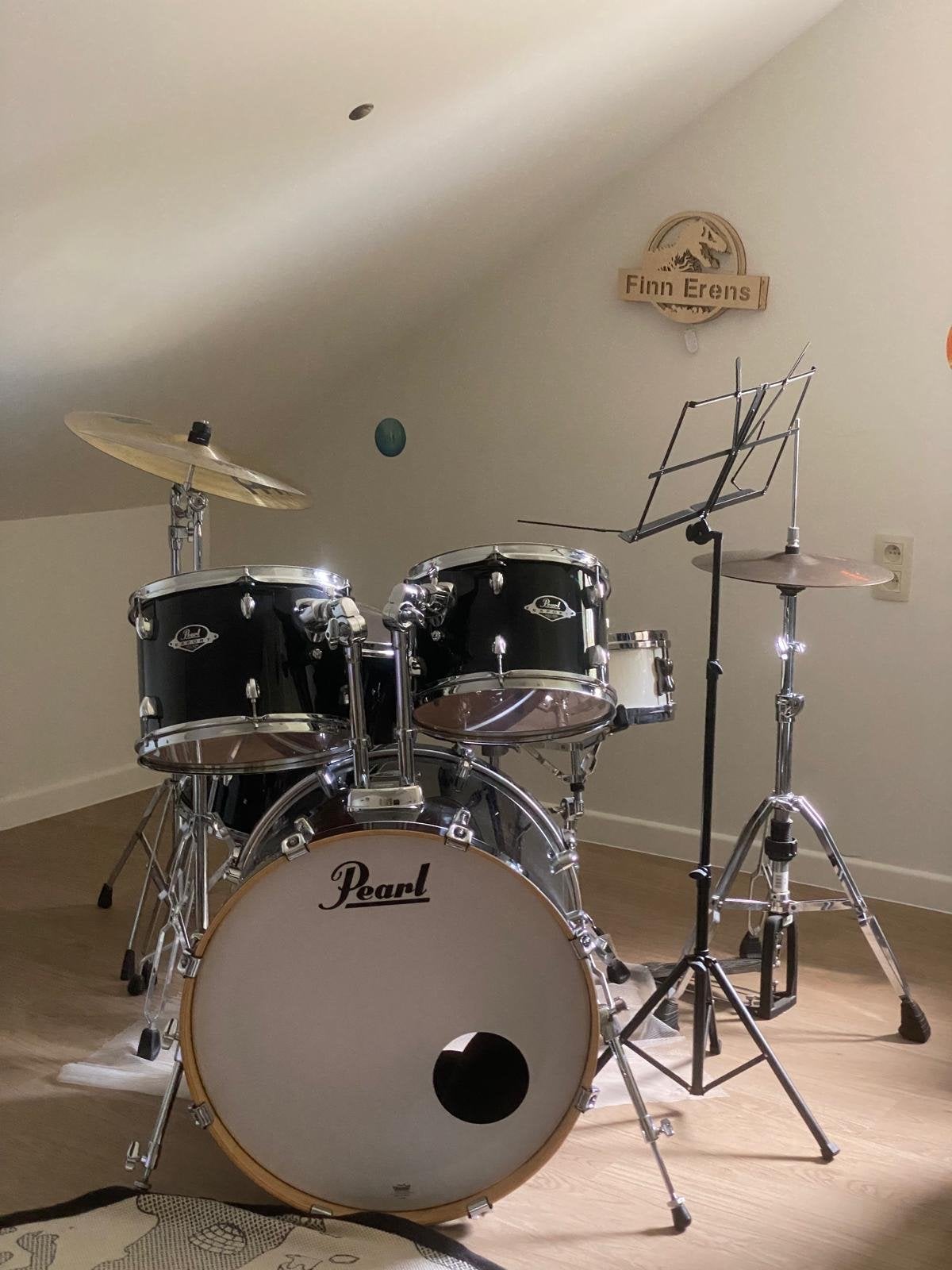Pearl drumstel met bekkens en kruk, Muziek en Instrumenten, Ophalen, Gebruikt, Pearl