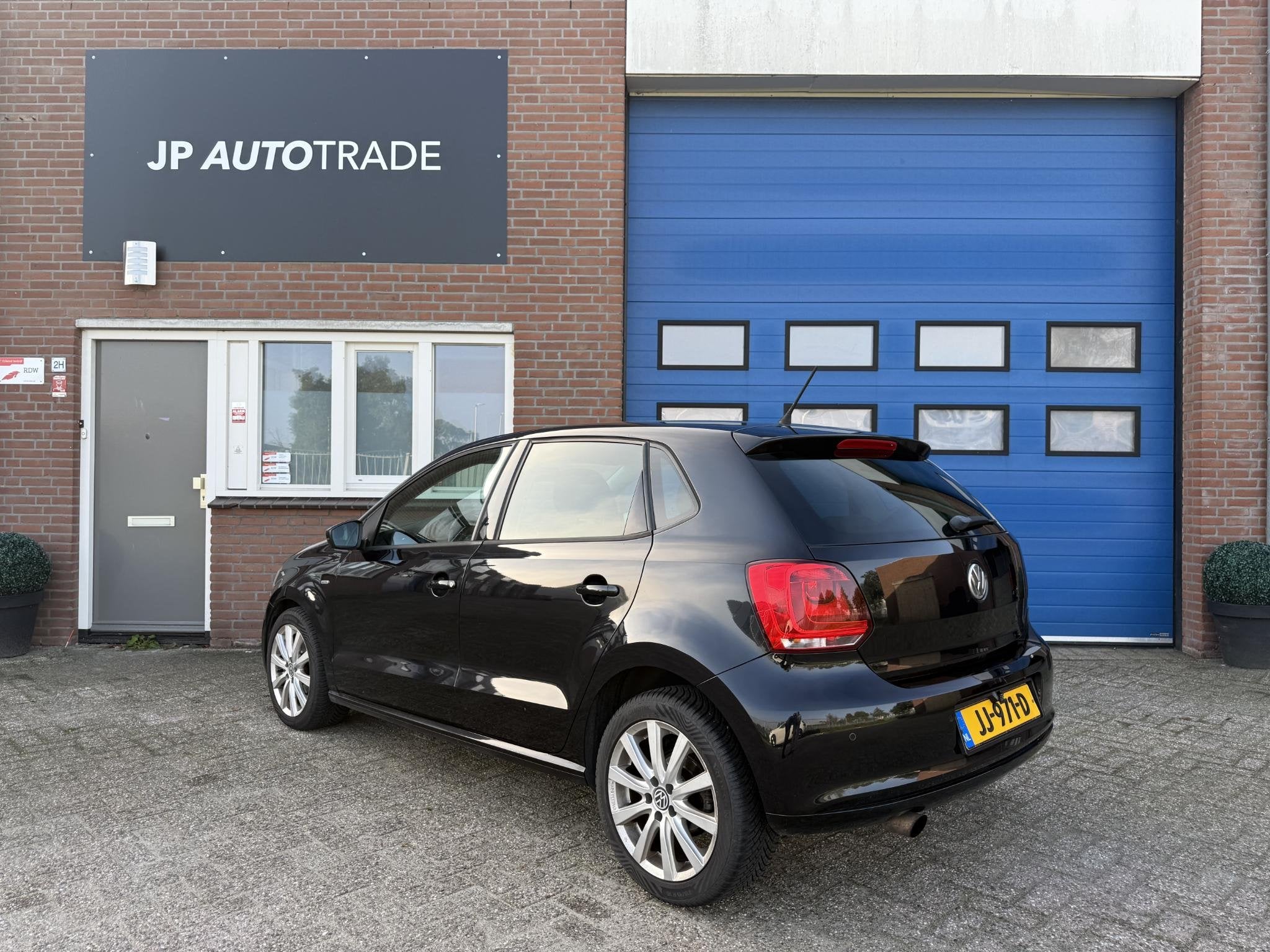Volkswagen Polo 1.2 TSI Match | Navi | Airco | Stoelverwarmi, Euro 5, Stof, Zwart, 4 cilinders