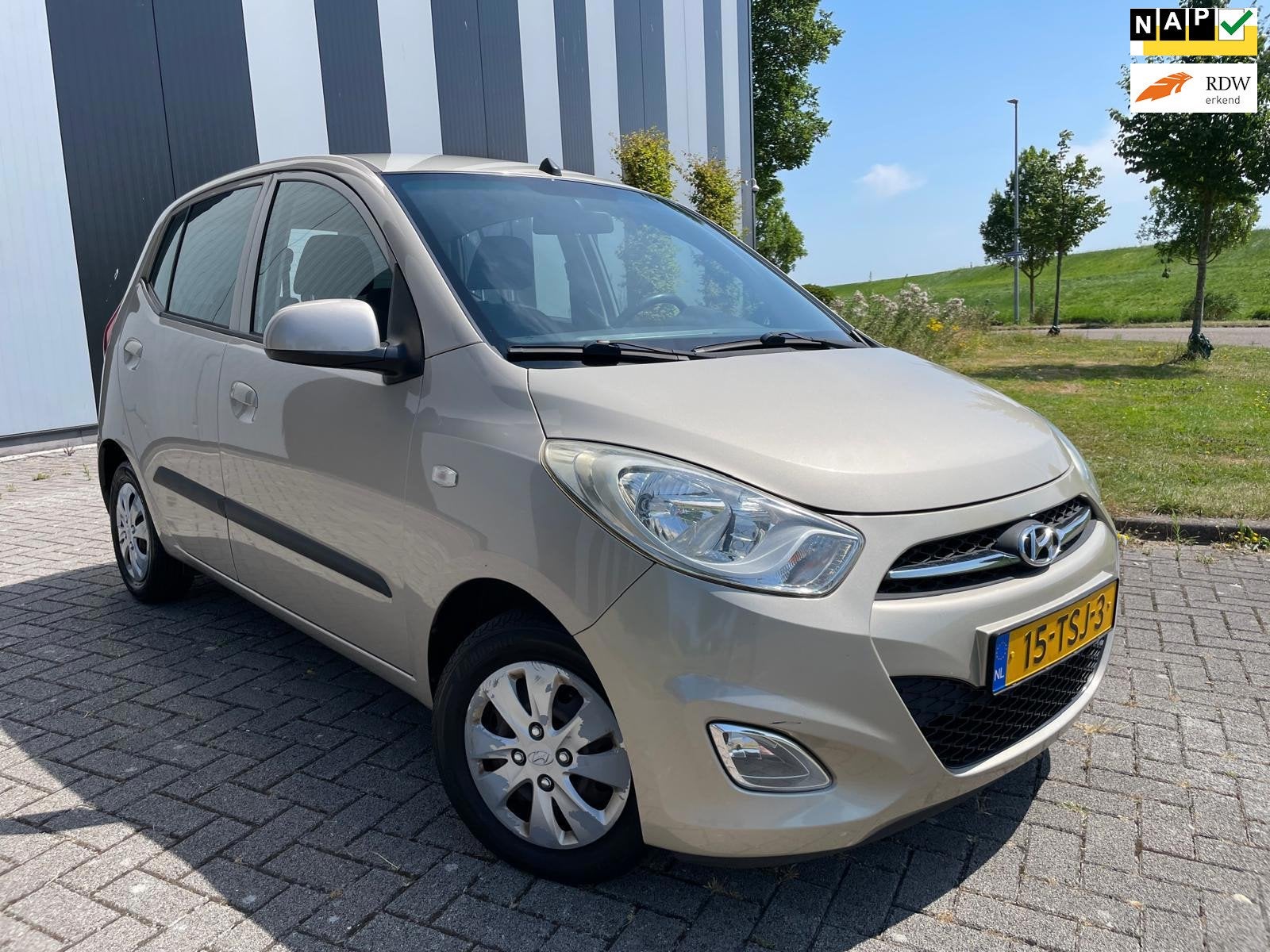 Hyundai I10 1.2 Plus Nw APK-Airco-Pdc-Elekpakket-2 Sleutels, Voorwielaandrijving, Euro 5, Gebruikt, 31 €/maand