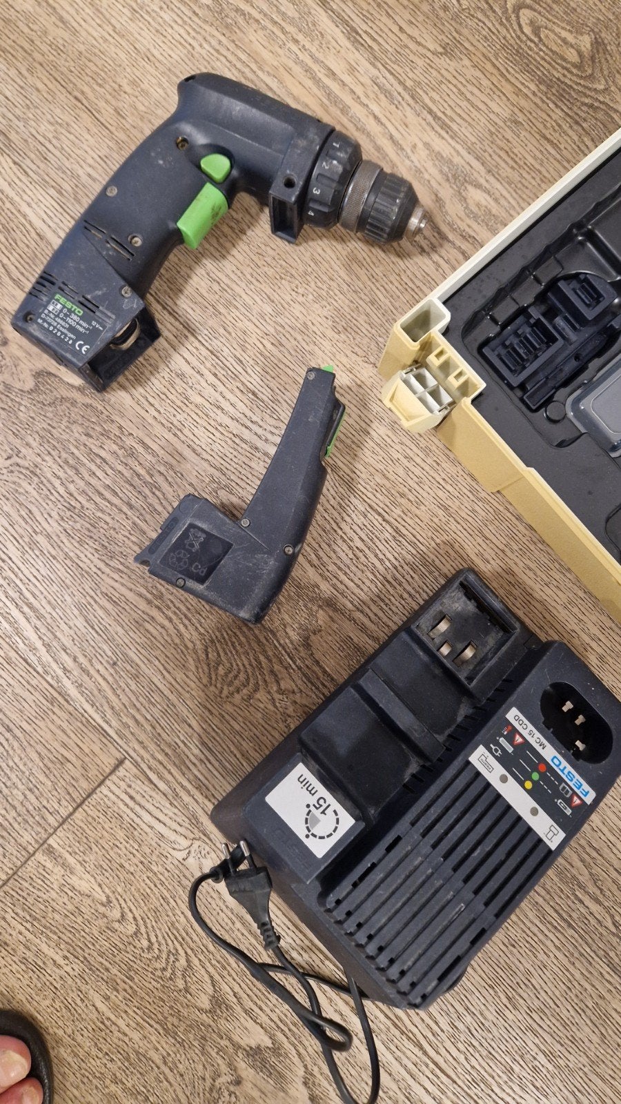 Festool Accuboormachine met lader (mist accu), Doe-het-zelf en Verbouw, Ophalen, Gebruikt, Boor- en Schroefmachine