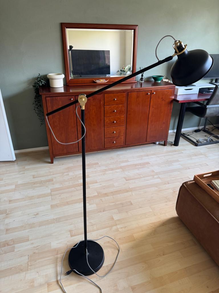 IKEA Vloerlamp Zwart Goud - Verstelbaar Design, Ophalen of Verzenden, Gebruikt, Metaal, 150 tot 200 cm