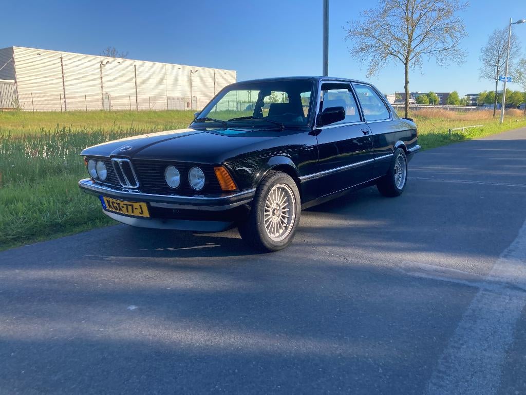 BMW E21 323i 1979 Zwart, Auto's, 2494 cc, Zwart, Handgeschakeld, Grijs