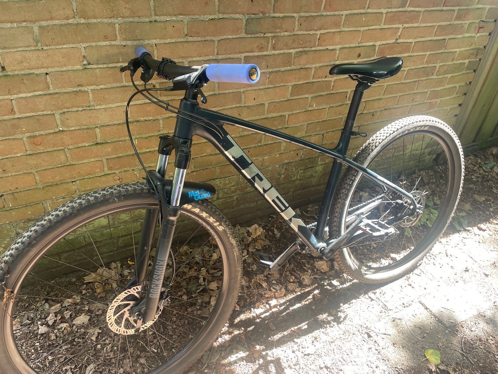 TREK Marlin 7 Mountainbike M/L Blue/Grey - ROCKSHOX vering, Fietsen en Brommers, Fietsen | Mountainbikes en ATB, Ophalen, Gebruikt